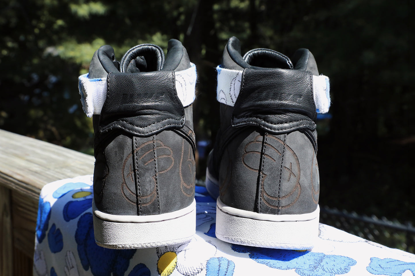Custom Vandal High "Shades of Friendly Kaws"